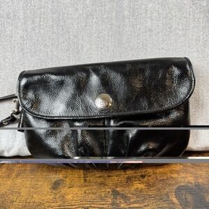 Vtg Coach Black Leather Gathered pleated Bottom Clutch Wristlet Patent Leather